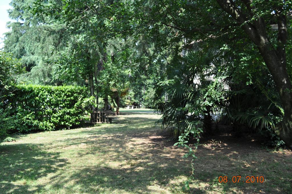 Invilla B&B Varèse Extérieur photo